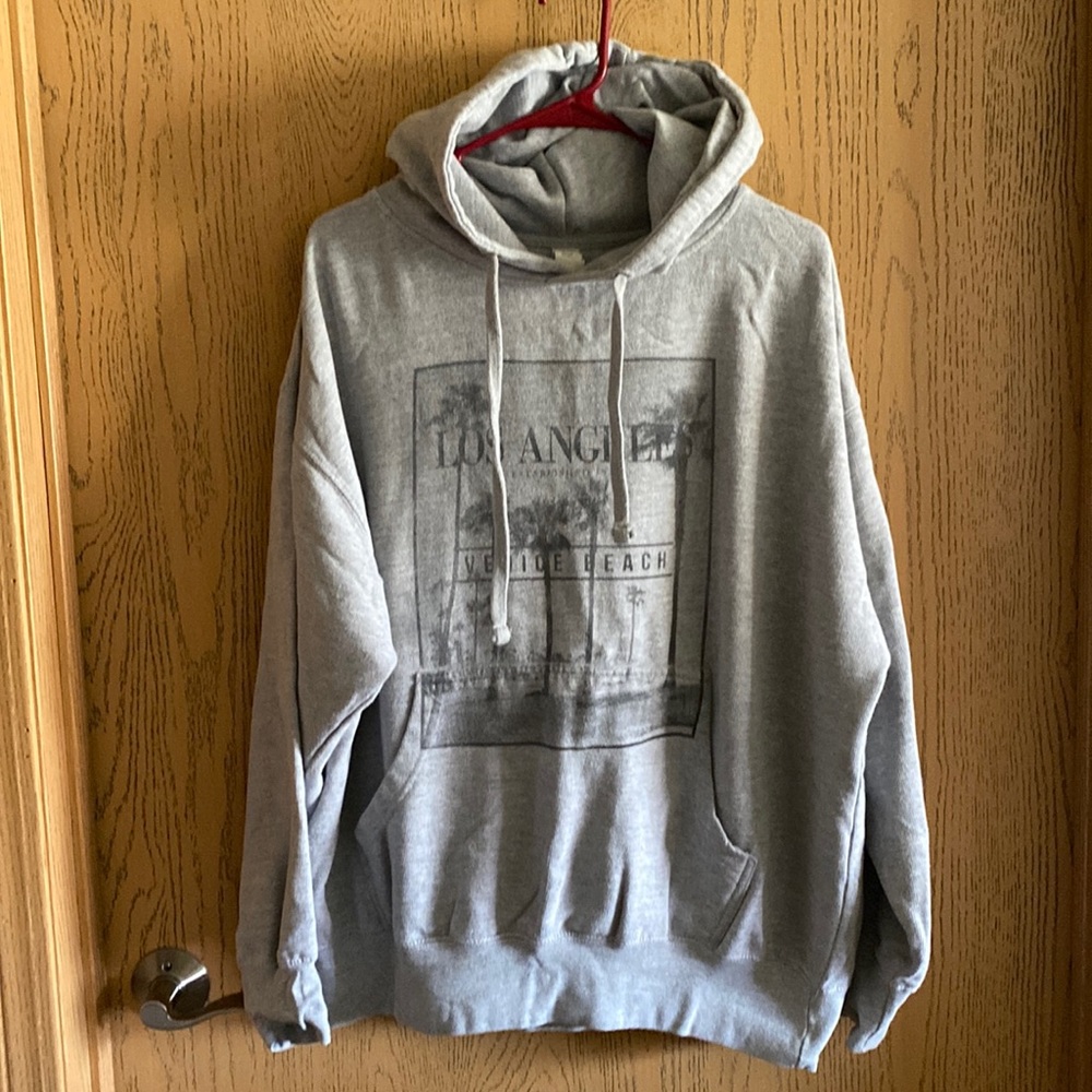 Gray XL Hooded Sweatshirt With Front Pocket
